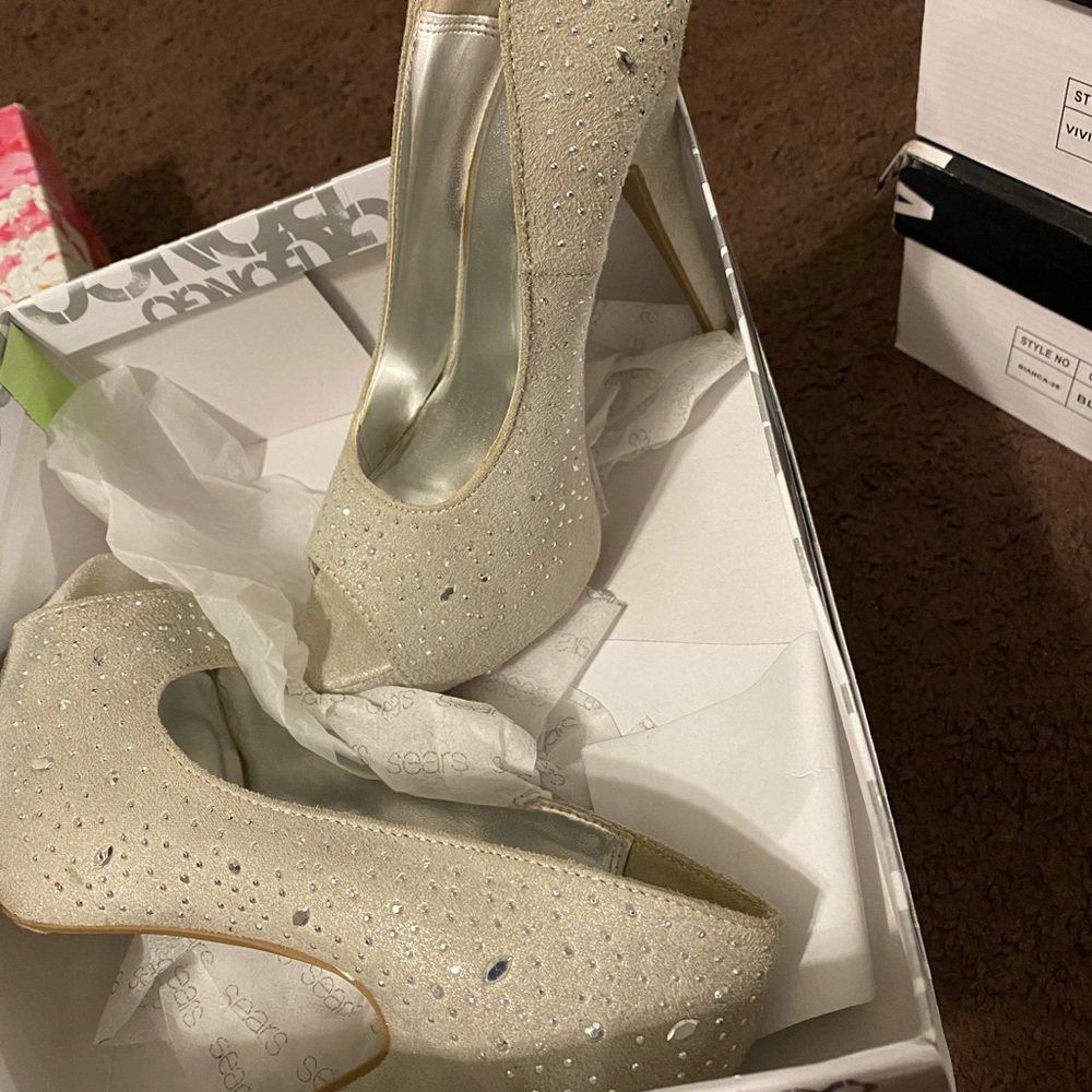 Sparkle suede hills